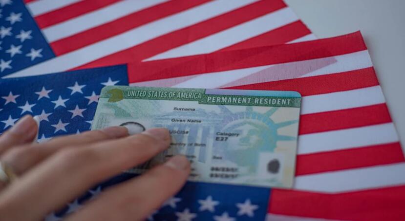 O1签证可以转绿卡吗？O1签证可以回国吗？
