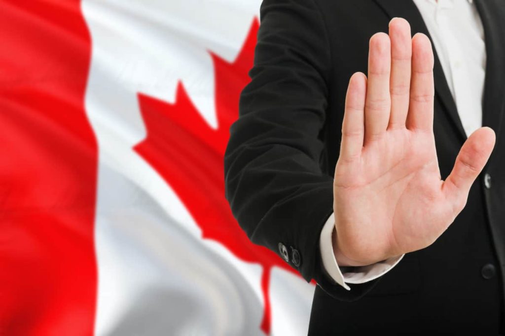 加拿大移民中介公司最全黑名单，让黑中介通通走开！