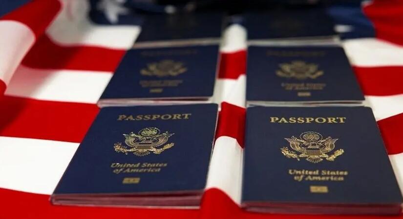 与美国公民结婚多久可以申请入籍？